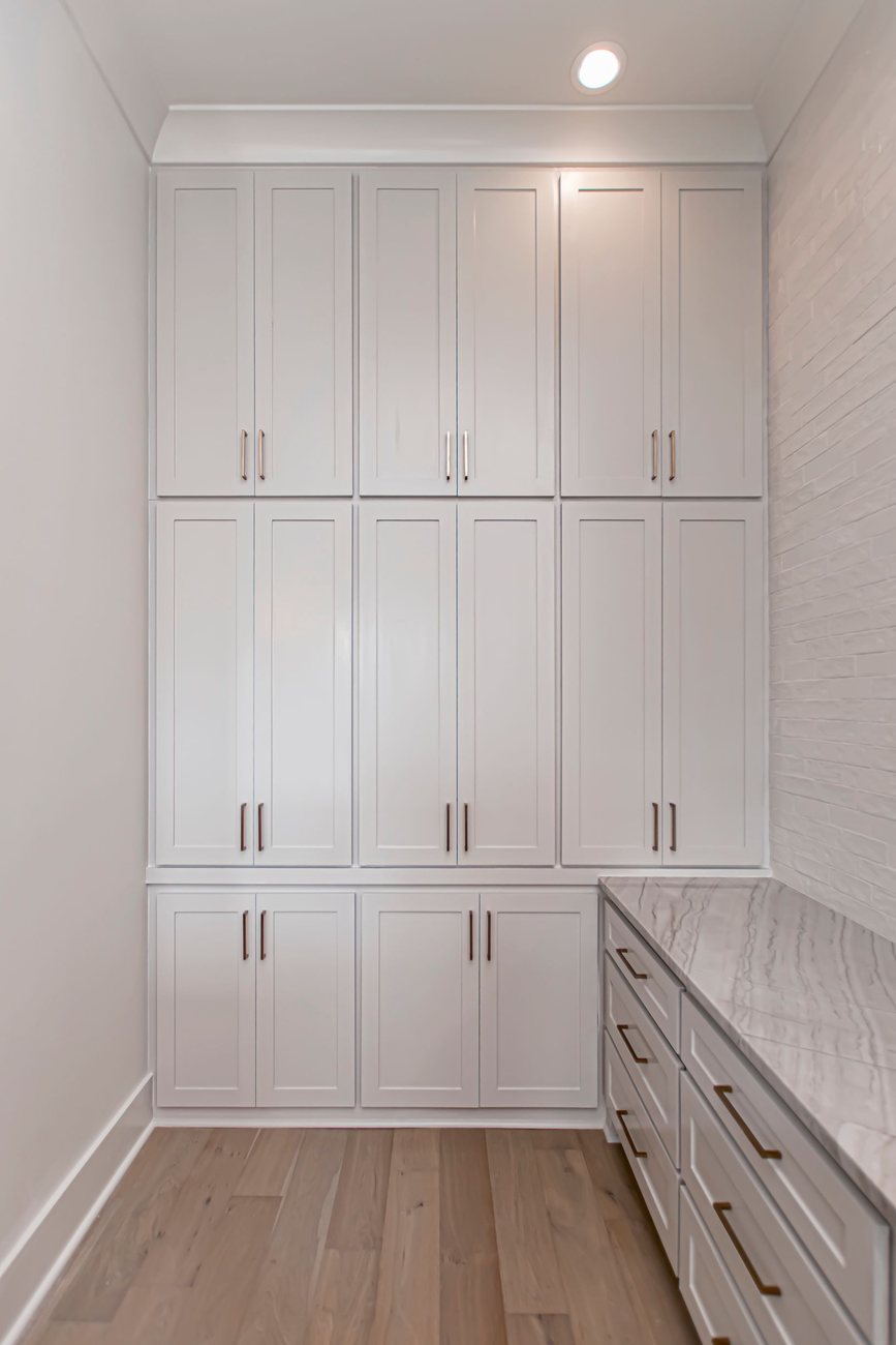 Closets custom cabinetry